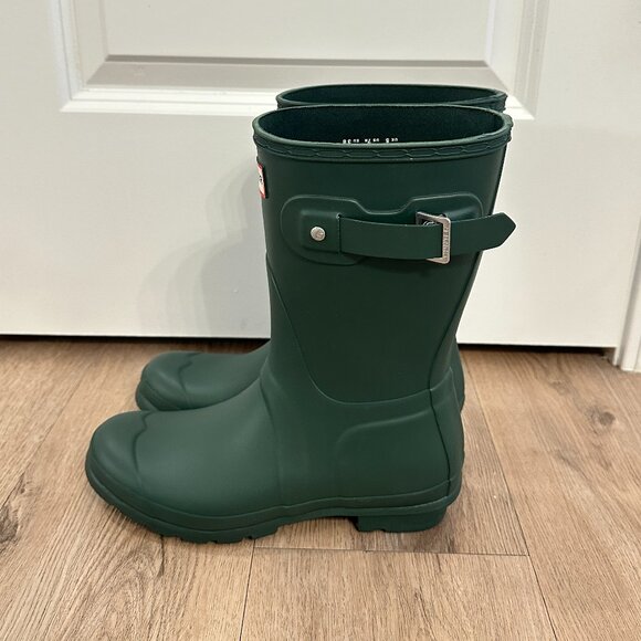 HUNTER Original Short Waterproof Rain Boot in Hunter Green Size US 7 - Picture 8 of 10